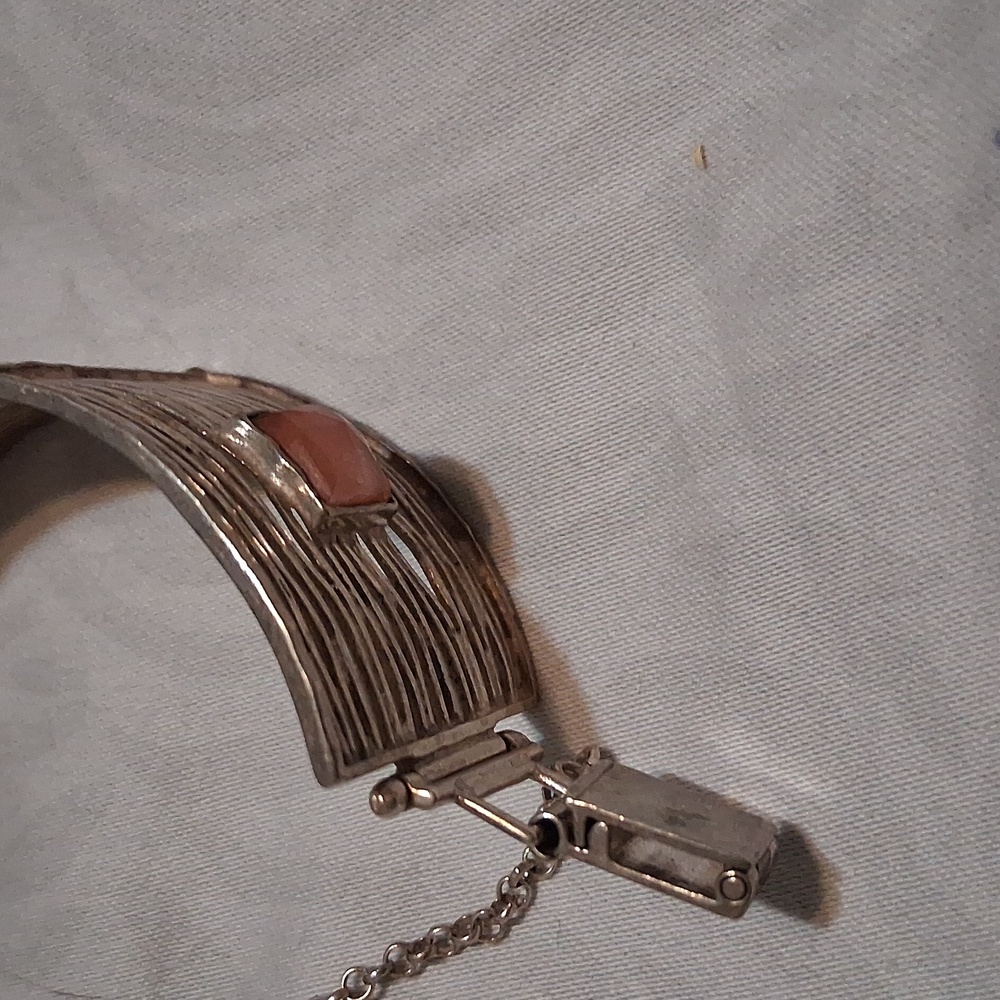 Bracelet - Picture 3 of 9